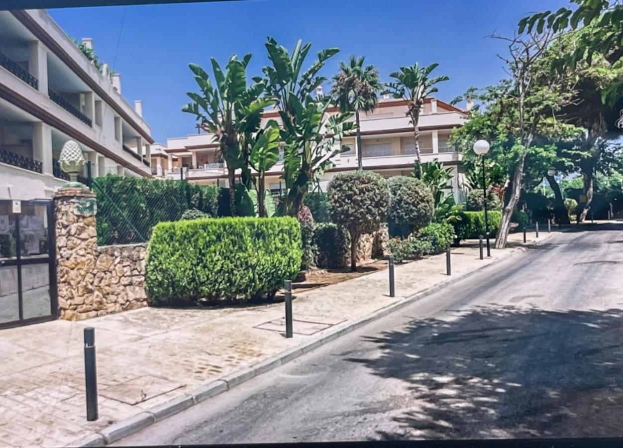 Marbella Pleasant Duplex By Elviria Las Dunas Beach エクステリア 写真