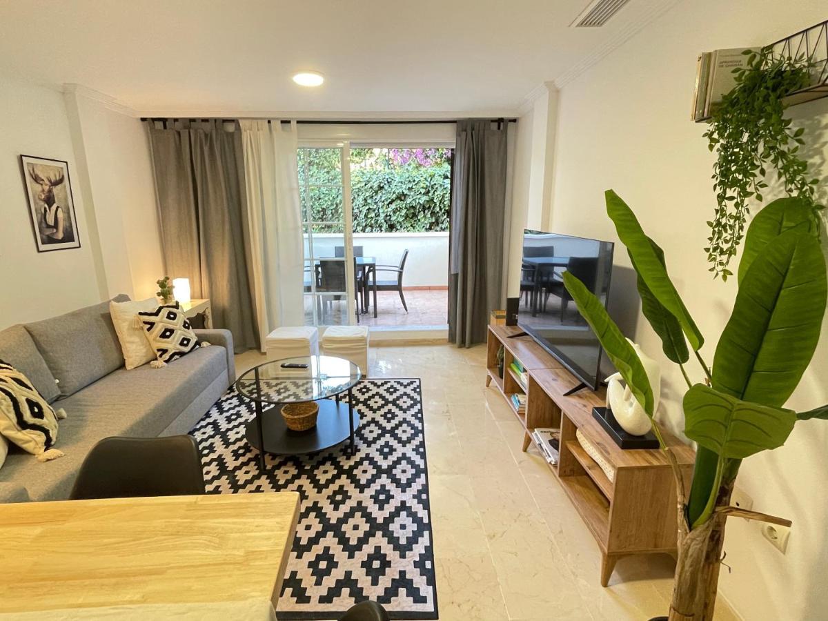 Marbella Pleasant Duplex By Elviria Las Dunas Beach エクステリア 写真
