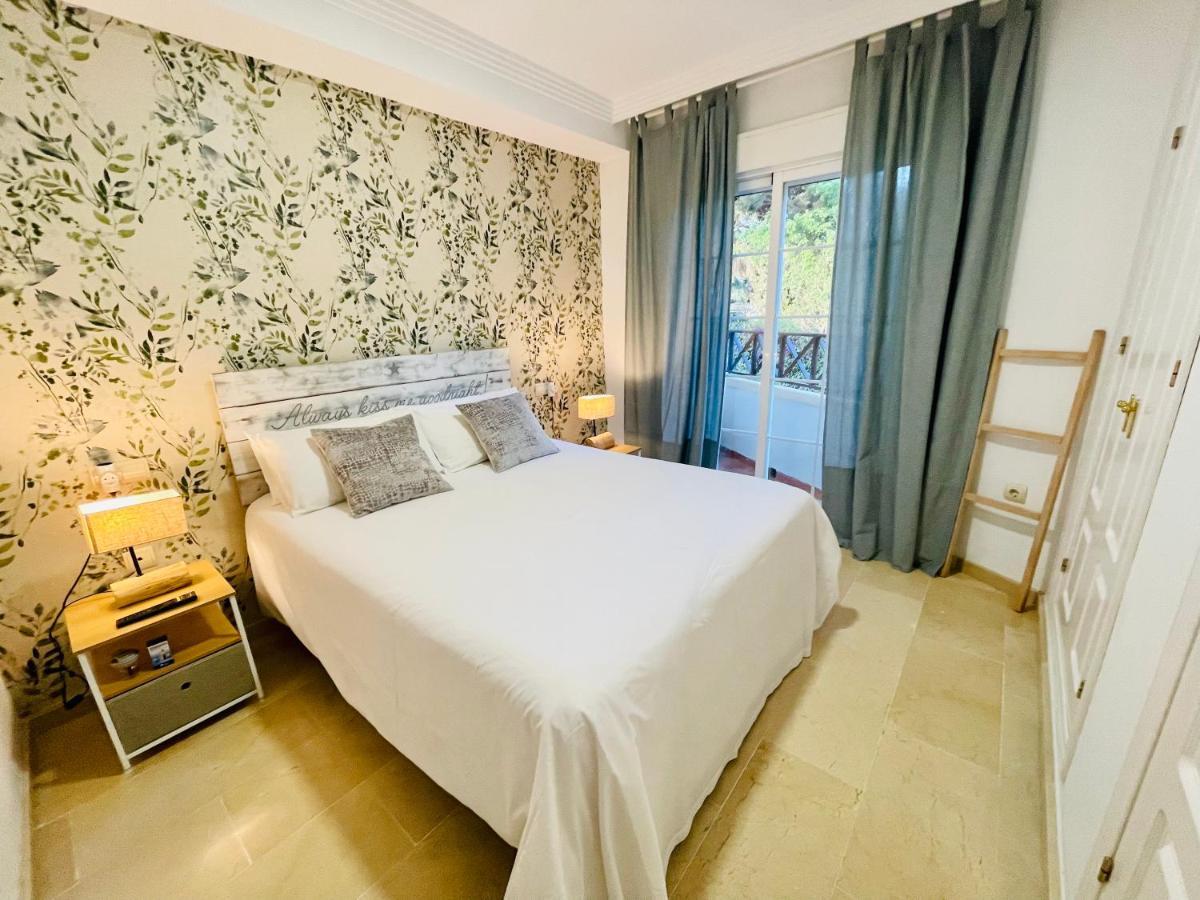 Marbella Pleasant Duplex By Elviria Las Dunas Beach エクステリア 写真